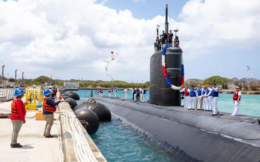 The Los Angeles-class fast-attack submarine USS Annapolis (SSN 760) arrives in Guam, Mar 28. Annapolis is capable of supporting various missions, including anti-submarine warfare, anti-ship warfare, strike warfare and intelligence, surveillance reconnaissance (U.S. Navy photo by Mass Communication Specialist 2nd Class Zachary Grooman)