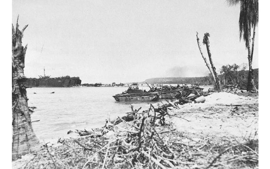 DUKW unloading at Biak - free image of Hyperwar, a database of the US-military.