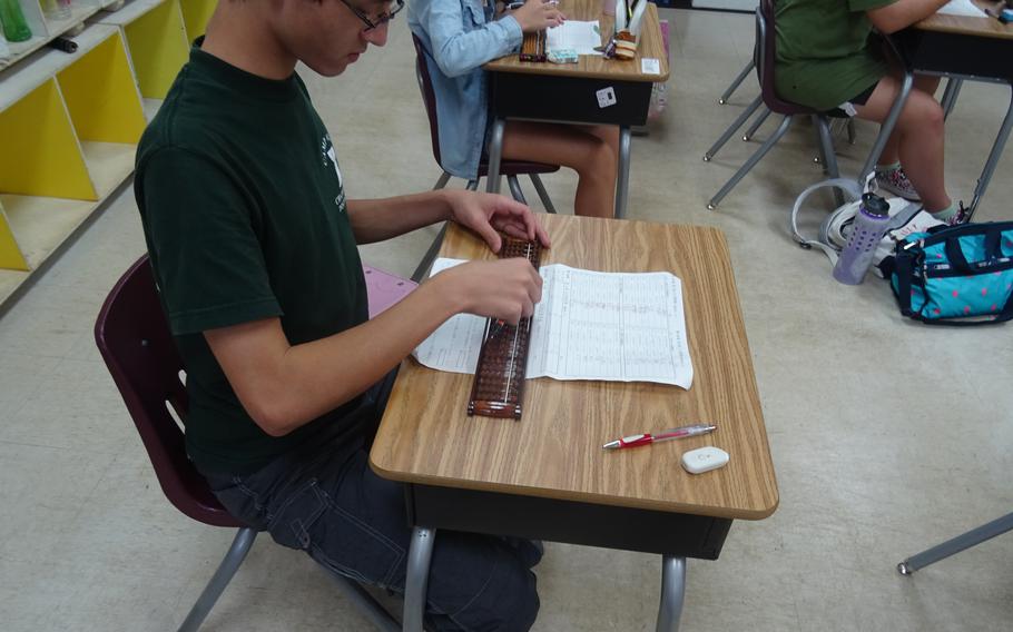 soroban lesson (calculation on the abacus)