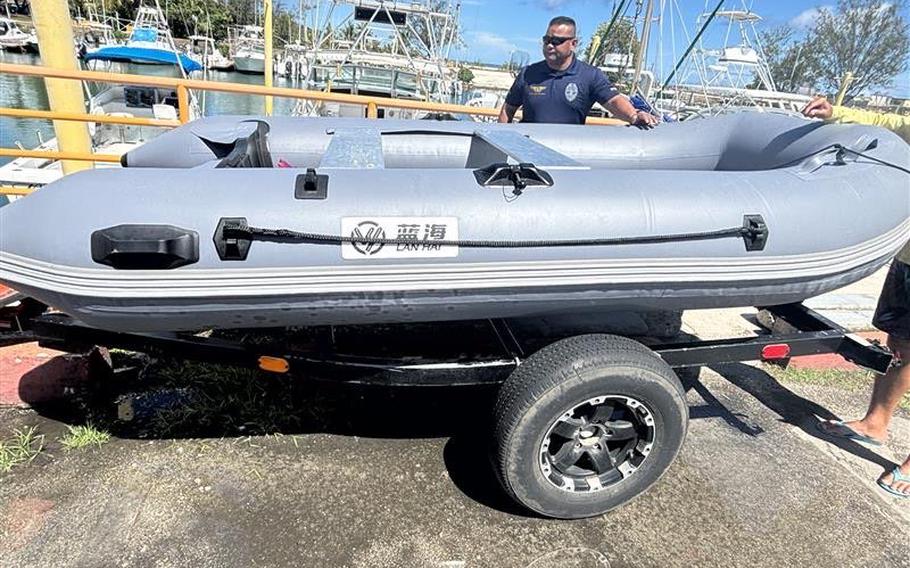 The U.S. Coast Guard urgently requests the public’s assistance in identifying an adrift inflatable raft found Tuesday morning, May 27, 2025, at 9:19 a.m. local time, approximately one-quarter nautical mile off the reef near the Westin Hotel in Tumon Bay. Authorities seek any information about the raft’s origin or related circumstances. A local charter operator discovered the engineless grey inflatable Lan Hai-brand raft and towed it to Hagåtña Boat Basin. Inside, investigators found fuel cans, a fresh bag of apples, hardboiled eggs, canned coffee, an unused patch kit, oars, a fishing rod without tackle or lures, and several pairs of shoes in various sizes.