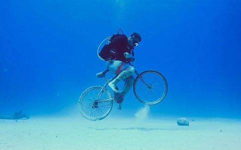 Photo Of Q&A interview with dive instructor, Robert G. Wyckoff